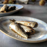 Small Sardines in Organic Extra Virgin Olive Oil JOSE Gourmet 90g Tin | Sardinillas en Aceite de Oliva Virgen Extra Ecológico 90g - La despensa